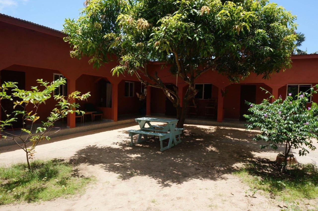 The Gunjur Project Lodge Luaran gambar